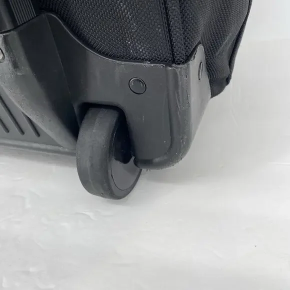 Briggs & Riley Baseline Black 22” Rolling Duffle Bag - Picture 8 of 15